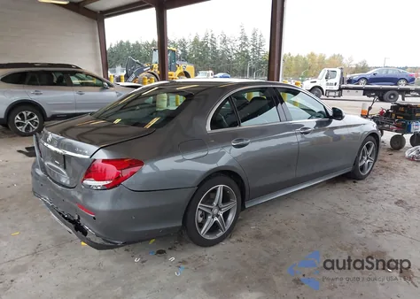 2017 Mercedes-Benz E 300 4Matic z USA, uszkodzony, nr VIN WDDZF4KBXHA194804